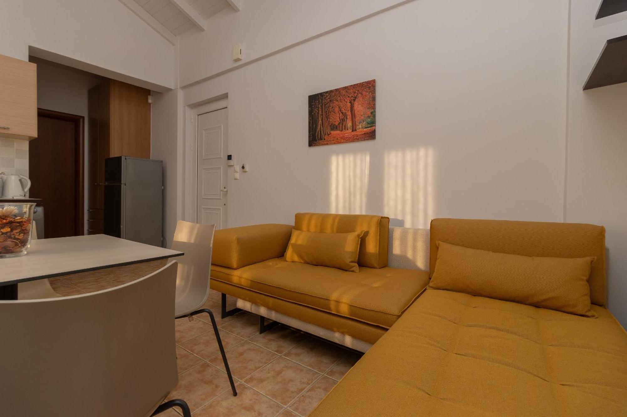 Lagouvardos Apartments Marathopoli Bagian luar foto