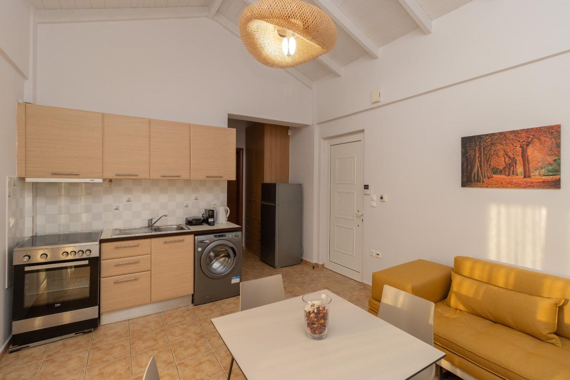 Lagouvardos Apartments Marathopoli Bagian luar foto